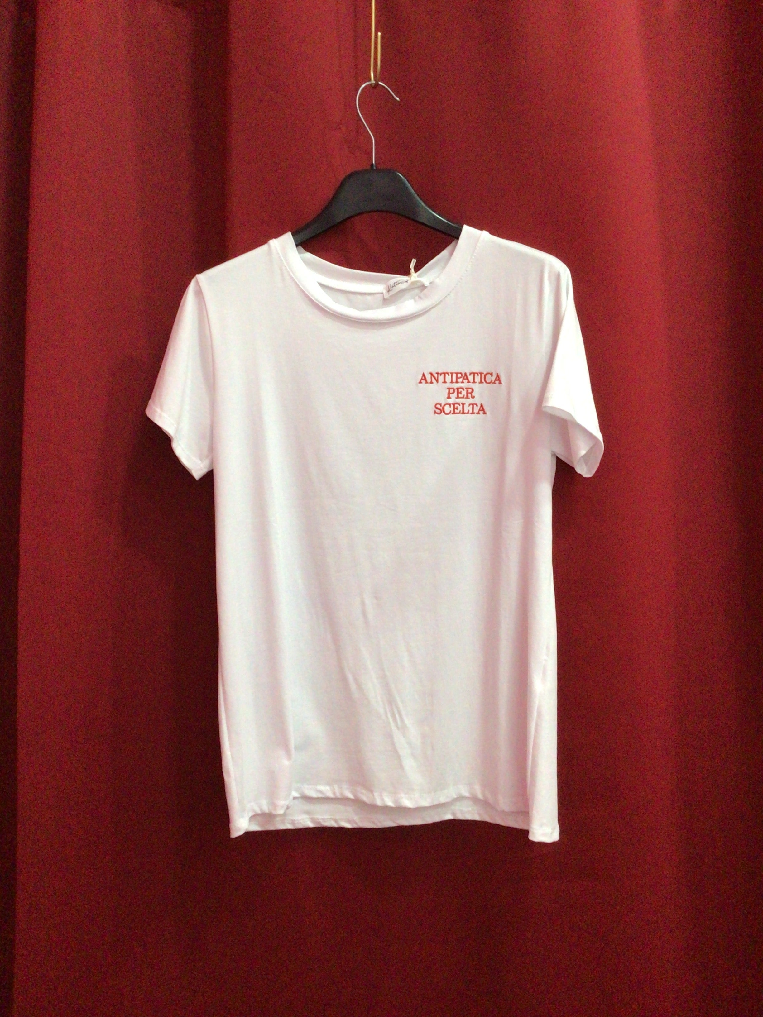 T-shirt “Antipatica per scelta”